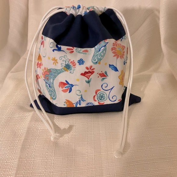 Small String Bag - Picture 1 of 3